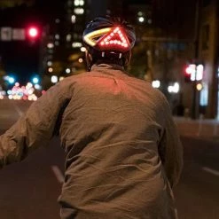 Casque Vélo Clignotant Lumos Kickstart Avec Feu Stop Connecté -Promos Roulante Pro Boutique casque velo clignotant lumos kickstart avec feu stop connecte full 4