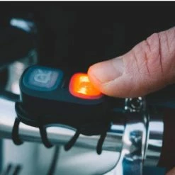 Casque Vélo Clignotant Lumos Kickstart Avec Feu Stop Connecté -Promos Roulante Pro Boutique casque velo clignotant lumos kickstart avec feu stop connecte full 6