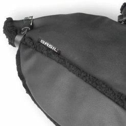 Manchons Basil Noirs En Cuir Végétal Sur Guidon Vélo -Promos Roulante Pro Boutique manchons basil noirs en cuir vegetal sur guidon velo full 5