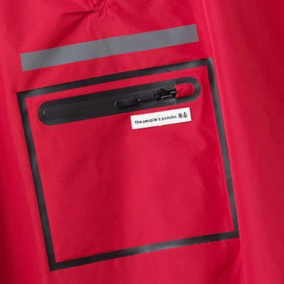 Poncho Vélo Imperméable Rouge The Peoples Poncho 6 Poncho Vélo Imperméable Rouge The Peoples Poncho – Image 6